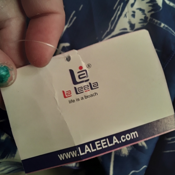 LAleela Purple and White Hawiian Scarf or wrap - Picture 5 of 6